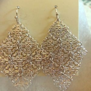 Silver mesh dangle earrings